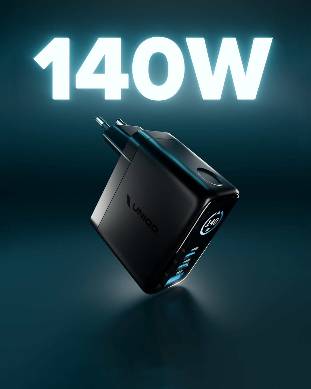 140W Charger Kit with Two USB-C Ports, One USB-A Port, Integrated TFT Display and 1.5 m USB-C Cable